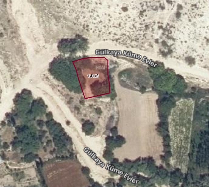    Karaman / Merkez / Gülkaya Köyü 697M² TARLAMIZ SATILIKTIR.  